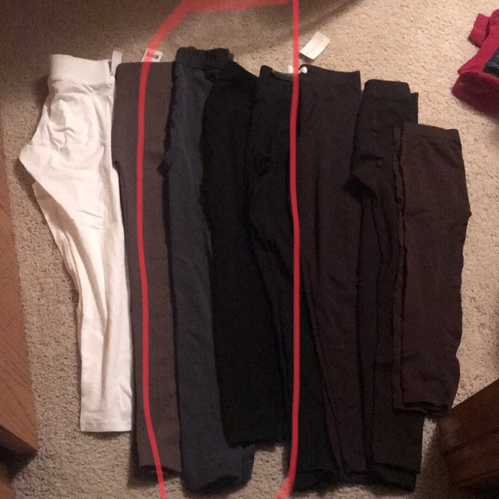 Grey boutique and black Mossimo leggings